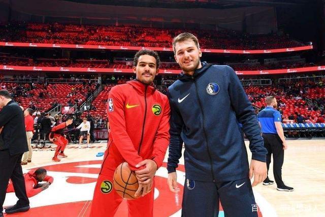 安东尼·乔书亚的性感让美国观众陷入狂热（安东尼·约书亚的魅力令美国观众为之疯狂）