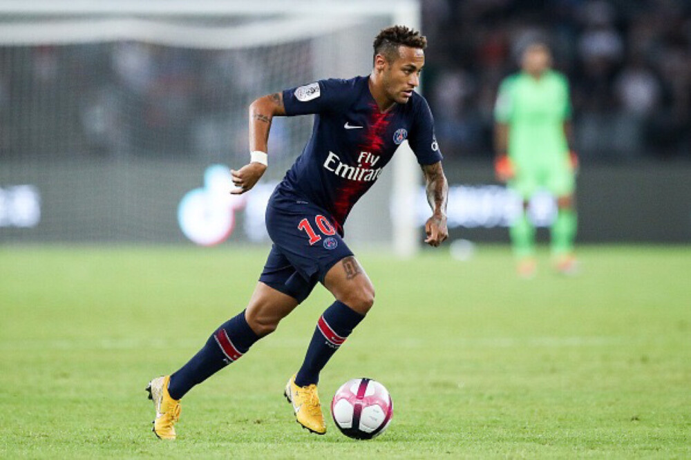 都灵vs比萨：乔瓦尼-西蒙尼、切-亚当斯首发，阿金桑米罗、森佩尔出战（都灵对阵比萨：乔瓦尼-西蒙尼、切-亚当斯先发，阿金桑米罗与森佩尔登场）