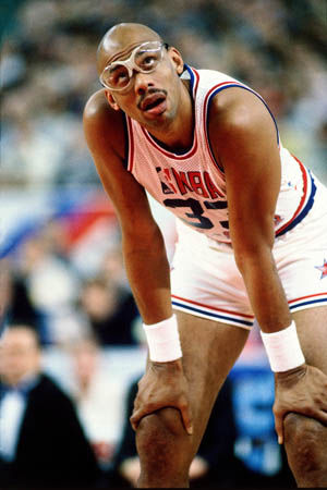 第10个亚军，申花上次拿到中国足球顶级联赛冠军还是30年前（申花第10次屈居亚军，距上次顶级联赛夺冠已30年）