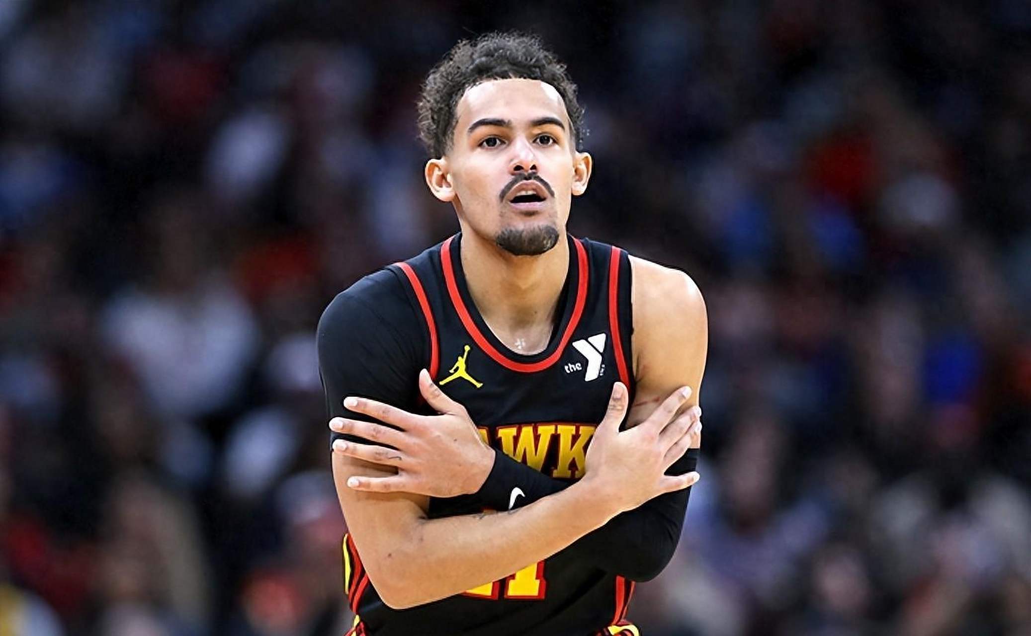 ATP总决赛第5日综述：阿卡3连胜锁定年终第一，德米纳尔赢球晋级（ATP年终总决赛第5日回顾：阿尔卡拉斯三连胜锁定年终第一，德米纳尔告捷晋级）