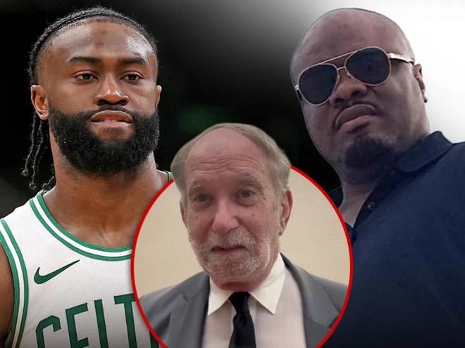 巴塞罗那主帅弗利克淡化了球队在西甲联赛榜首的领先优势（巴萨主帅弗利克低调看待西甲榜首优势）