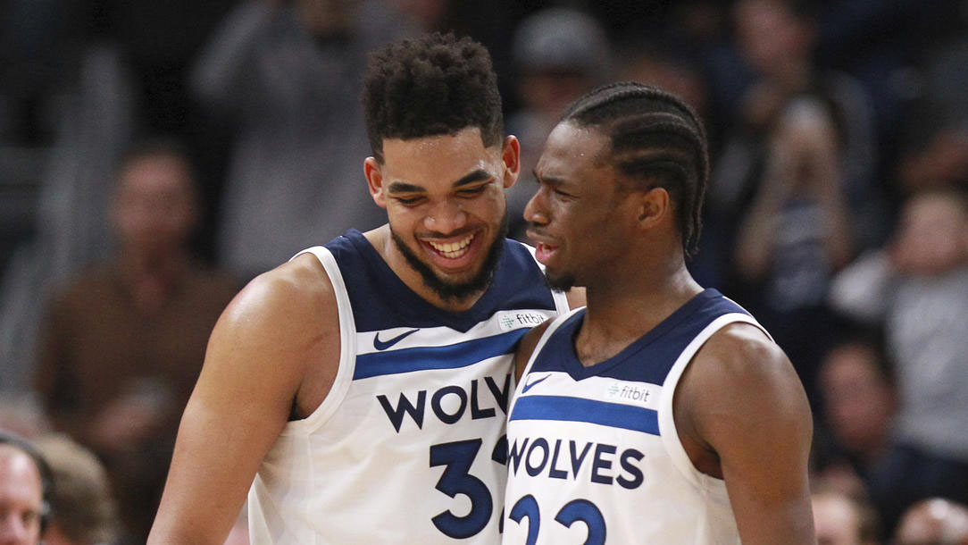 伊尔迪兹：我踢伪9号？大家可以拭目以待；斯帅没给我额外压力（伊尔迪兹：是否出任伪9号拭目以待，斯帅并未给我额外压力）